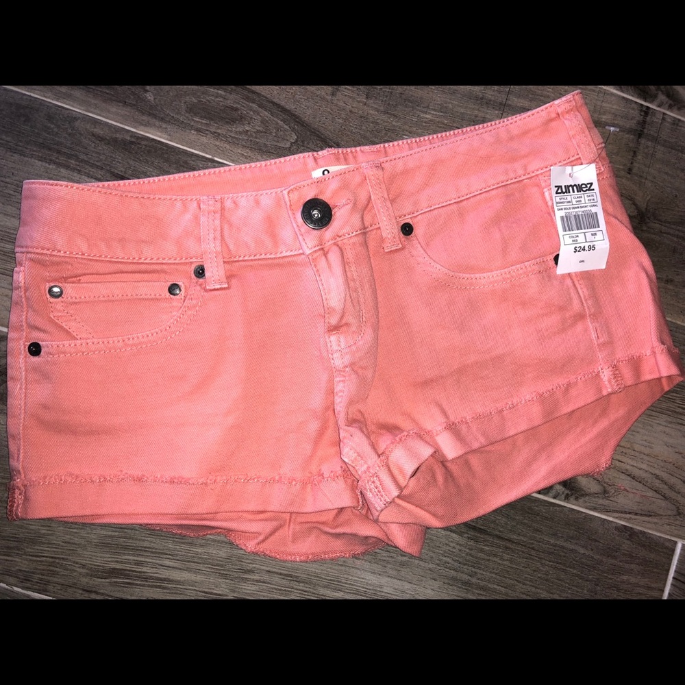Zumiez peach denim shorts